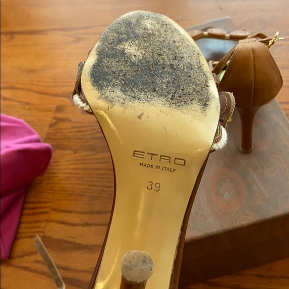 ETAO heels - Picture 4 of 6